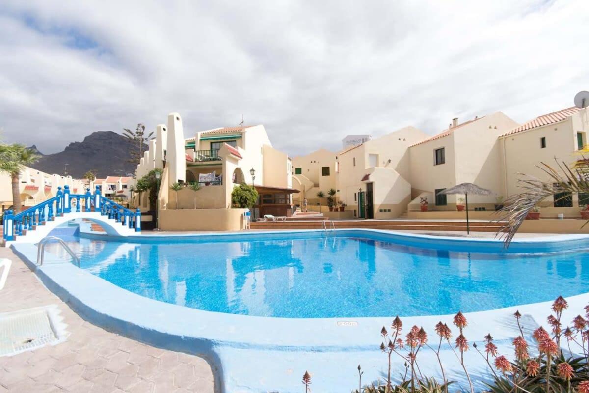 Mare 98 - Two Bed Apartment Costa Adeje (Tenerife)