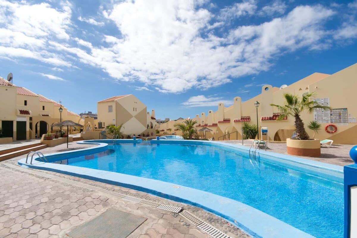 Mare 98 - Two Bed Apartment Costa Adeje (Tenerife)
